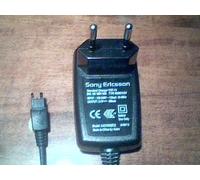 Sony Ericsson Cst-13 - Chargeur De Batteries (Connecteur Pour Téléphone Portable) - Noir - Pour Ericsson A2618, R300, R320, R380, R600, T28, T29; Sony Ericsson K700, P910, T292, Z502