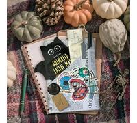 Sorcière d'Halloween avec un livre, date aveugle avec des livres effrayants, horreur mystérieuse Halloween Blind Date avec un livre, contes cothiques effrayants, ensemble pour les amateurs de livres