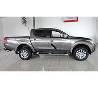 Spangenberg Barres de protection latérales noires pour Mitsubishi L200 V Pickup double cabine 4 portes L 200 à partir de 11.2014 - F40 (370004004).