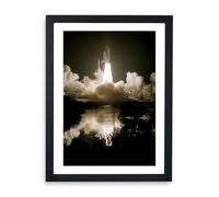 Spiffing Prints Hubble Télescope - Navette spatiale Discovery liftoff - Petite affiche encadrée