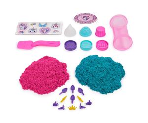 Spin Master Kinetic Sand Pasteleria Unicornio - 453g de Sable, 3 Moules et 15 Accessoires, Jeu Créatif dès 3 Ans