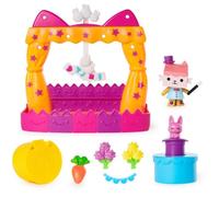 Gabby's Dollhouse Gabby et la Maison Magique - Gabby Dollhouse - Balcon Spectacle De Bébé Boîte - 1 Figurine Et 6 Accessoires - Dessin Animé Jouet Maison De Poupée - Jouet Enfant 3 Ans Et +