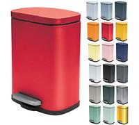 Spirella - Poubelle de Salle de Bain à Pédale en Inox AKIRA - Fermeture Douce Easy-Close, Revêtement Anti Trace de Doigts - 21,4 x 17,6 x 30 cm - 5L - Rouge Mat