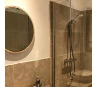 Sport Découverte Cabane avec Spa Privatif à Jayac au Coeur du Périgord Noir