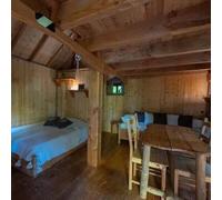 Sport Découverte Nuit Insolite en Cabane Familiale dans les Monts d'Ardèche