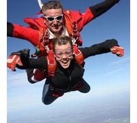 Sport Découverte Saut Parachute en Tandem près de Montargis