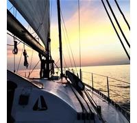 Sport Découverte Sortie Privative en Catamaran de Course à Port-Camargue