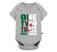 Spreadshirt One Two Three Viva l'Algérie Cadeau Drapeau Algérie Body Manches Courtes Bébé Bio, 62 (2-3 mois), gris chiné