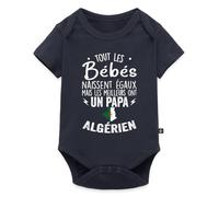 Spreadshirt Papa Algérien Bébé Naissance Cadeau Papa Algérie Famille Body Manches Courtes Bébé Bio, 80 (9-12 mois), bleu marine