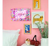 Fizz Creations Squishmallows Squish Squad Applique murale néon | Sous licence officielle | Alimentée par USB | Lumière rose vif | Options de montage mural