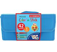 STABILO color'n stick - Trousse de coloriage - 22 feutres + 12 crayons de couleur + 8 stickers textiles émoticônes- coloris de la trousse aléatoire (Bleu ou rose)