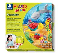 STAEDTLER 8034 14 LZ FIMO Kids Form&Play Ensemble de pâte polymère pour Enfants - « Oceanlife » (Lot de 4 Blocs, Autocollants, Outils de modélisation et arrière-Plan)