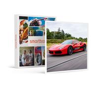 Coffret Cadeau SMARTBOX - Stage de pilotage : 2 tours sur le circuit de Chambley en Ferrari 488 GTB, Lamborghini Huracan ou Porsche 911 GT3- Sport & Aventure