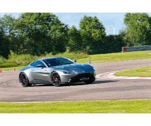 Stage pilotage Aston Martin V8 - Pont-l'Évêque