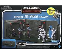 Star Wars : The Mandalorian Vintage Collection Moff Gideon's Imperial Light Cruiser Hallway avec figurine Mandalorian Privateer 10 cm