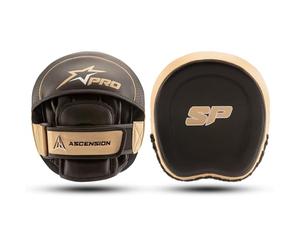 Starpro Ascension Pattes d’Ours de Précision - Mitaines Courbées en Microfibre Ultra Durable avec Grip Core pour Entraînement Pro Boxe & MMA (Noir/Or, Standard)