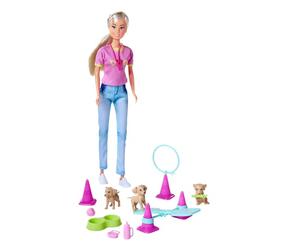 Steffi Love Dog Trainer, poupée de Jeu, dresseur de Chien, avec Un Parcours d'entraînement, 3 Chiens et Accessoires, 29 cm, à partir de 3 Ans