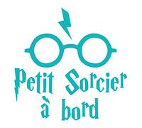 Sticker Bébé à Bord - Petit Sorcier à Bord - Dimensions 15 x 15 cm - Couleur Turquoise - Aspect Brillant - Protection Anti UV