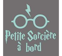 Sticker Bébé à Bord - Petite Sorcière à Bord - Dimensions 16,3 x 15,4 cm - Couleur Menthe - Aspect Brillant - Protection Anti UV