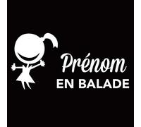 Sticker Fille en Balade Personnalisable - Coloris Blanc Brillant - Dimensions : 15 x 7 cm - Bébé à Bord Personnalisé - Protection Anti-UV