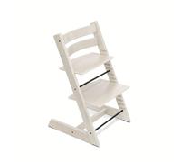 Stokke Tripp Trapp® - Chaise Haute Bébé Évolutive - Blanc Patiné | La chaise qui grandit avec l'enfant. Design iconique en bois européen, assise et repose-pieds réglables. Jusqu'à 136 kg.