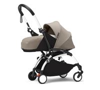 Stokke YOYO3 châssis (Blanc) avec Pack nouveau-né YOYO 0+ (Taupe) - Comprend un matelas, un harnais à cinq points, une capote extensible, bandoulière rembourrée, et housse de protection