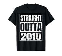 Straight Outta 2010 Classic Years Birth of Birthday Vintage T-Shirt