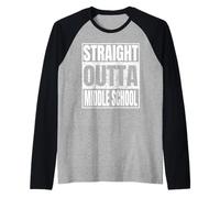Straight Outta Middle School Graduation Class 2026 Funny Manche Raglan