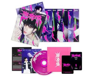 STRAY KIDS - Stray Kids - -Rock-STAR (POSTCARD Ver. - RANDOM) Out Box + Postcard Set + CD-R + Lyrics Paper + Mini Folded Poster + Photocard + 1 Hologram Photocard