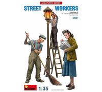 Street Workersset 1/35 Miniart De 3 Figurines De Voirie Avec Réverbère, échelle