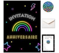 STUDIO MANALI Carte invitation anniversaire fille à gratter - lot de 12 cartes - 12 stickers holographiques - 12 enveloppes - design boum arc-en-ciel fluo néon et étoiles - cartes A6 prêtes à remplir