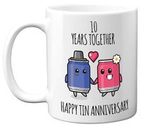 Stuff4 Tasse à café en céramique pour homme et femme - 10 ans ensemble - Happy Tin Anniversary Wedding pour mari, épouse, maman, papa, frère, sœur, 325 ml