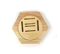 Stylebest Présentoir de Médailles Hexagonales, Porte-médailles en Bois en Nid d'abeille avec Dos Magnétique pour Support Mural de Récompenses Sportives (Grande)