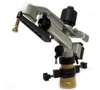 Suinga. Canon d'arrosage Jolly 1 1/4", 17,5 à 29 m. Angle d'irrigation réglable. Pression de Travail de 1,5 à 5 Bars. Raccordement 1 1/4" Femelle. Fabriqué en métal.