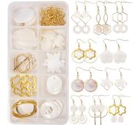SUNNYCLUE 1 boîte Bricolage 10 Paires de Boucles d'oreilles en Coquille Naturelle Faisant Le Kit Comprend des Pendentifs de Charme Coquillage Blanc Géométrique et des Liens Creux de Bijoux, Or