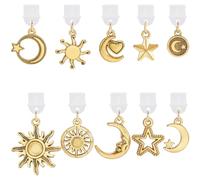 SUNNYCLUE 1 boîte de 10 breloques Anti Poussière en Forme de Lune en Vrac en Métal Doré Mignonnes Soleil Étoiles Pendentif en Plastique Compatible avec les Ports de Protection pour Téléphone Écouteurs