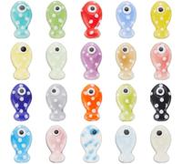 SUNNYCLUE 1 boîte de 40 pièces de 20 couleurs de Perles de Poisson en Céramique en Vrac Perles en Porcelaine Colorées en Forme D'Animaux Marins de L'Océan de Poissons Perles D'Espacement Lâches Faites