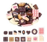 SUNNYCLUE 1 boîte de 60 mini Breloques en Résine Chocolat en Vrac 3D Mignonnes Roses et Blanches Petites Imitations de Desserts Sucrés Décorations Alimentaires Cabochons pour la Maison le Bureau la Cu