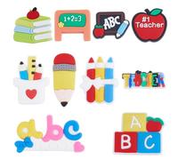 SUNNYCLUE Lot de 60 breloques en forme de chaussure pour enseignant - Dos plat - En PVC - Pour l'école, les meilleurs enseignants, étudiants, chaussures - Cadeaux d'appréciation - Lettre ABC -