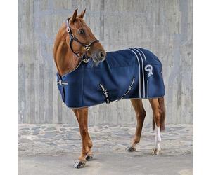 SUNRIDE Couverture d'écurie 50g pour Chevaux - avec Polaire - adaptée en Tant Que sous-Couverture - extrêmement Respirante - Sangles de Ventre Amovibles (Bleu, 145 cm)
