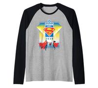 Superman Day 2026 Key Art Manche Raglan