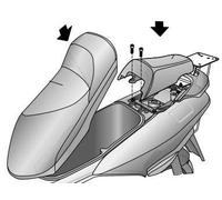 Support De Fixation Shad Yamaha Majesty 125/Skyliner 125 98-00 Noir