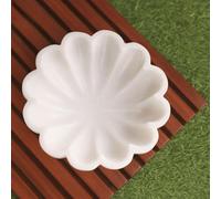 SWADESHI BLESSINGS Bol décoratif en marbre fait à la main | Plat festonné cannelé à volants blancs | Décoration d'intérieur moderne biologique (17,8 cm)