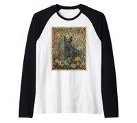 Sweet Black Scottish Terrier dans Un Jardin Anglais Manche Raglan