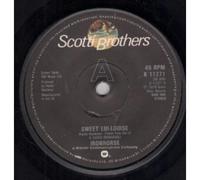 SWEET LUI LOUISE 7" (45) UK SCOTTI BROTHERS 1979 BLACK VINYL B/W WATCH ME FLY (K11271)