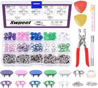Swpeet Lot de 100 boutons pression en métal à 5 broches solides et creuses de 9,5 mm 2 styles 5 couleurs solides et creuses avec boutons-pression, pince de fixation et kit de craie de tailleur,