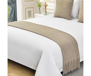 SXLXYOF Chemins de lit tricotés Coussins Assortis pour lit King Size avec Pompons Écharpes de lit tissées Boho Couverture jetée Pas de décoloration Serviette de lit Douce,F-2*Pillowcase