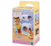 Sylvanian Families - La machine à laver et aspirateur - Set + de 3 accessoires - Plongez dans l'univers de la famille Sylvanian - Figurines animaux miniatures - Jouet enfant 3 ans et + - 5445