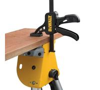 Systèmes d'attache adaptés pour guides rails DWS5026