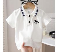 T-shirt à manches courtes pour bébé garçon avec col polo et motif brodé. Combine le design classique du polo avec une broderie vive, un élément idéal dans la garde-robe du bébé, avec la qualité classi